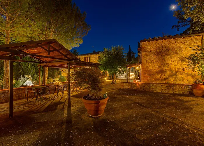 Casanova Di Pescille Lantgård *