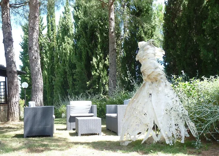 Lantgård Casanova Di Pescille